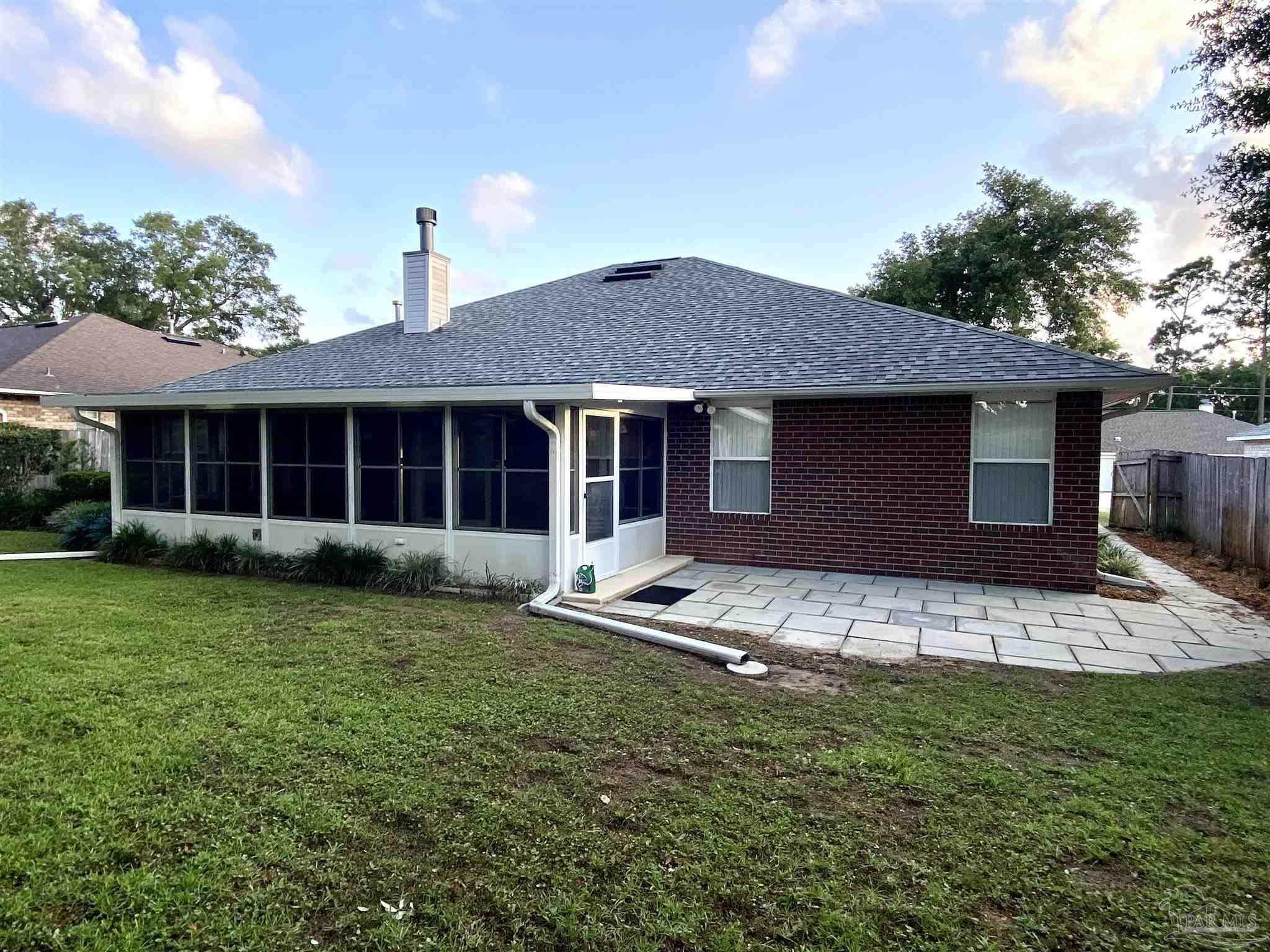 6968 Raburn Road Pensacola, FL 32526 - Photo 6 of 38 Gallery Image 6