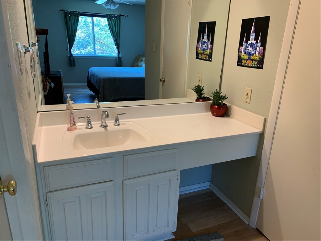 8210 Bent Tree Road, Unit 226 Austin, TX 78759 - Photo 15 of 15 Extra vanity in master bedroom area