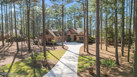 $850,000 | 28 Abbottsford Drive, Pinehurst, NC 28374
