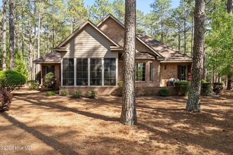 $850,000 | 28 Abbottsford Drive, Pinehurst, NC 28374