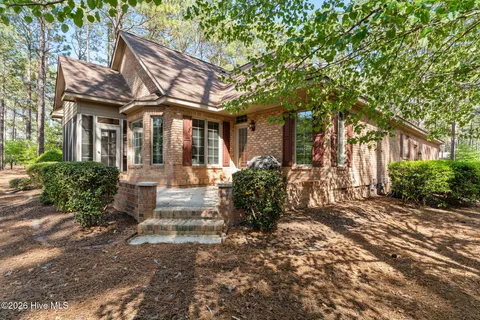 $850,000 | 28 Abbottsford Drive, Pinehurst, NC 28374