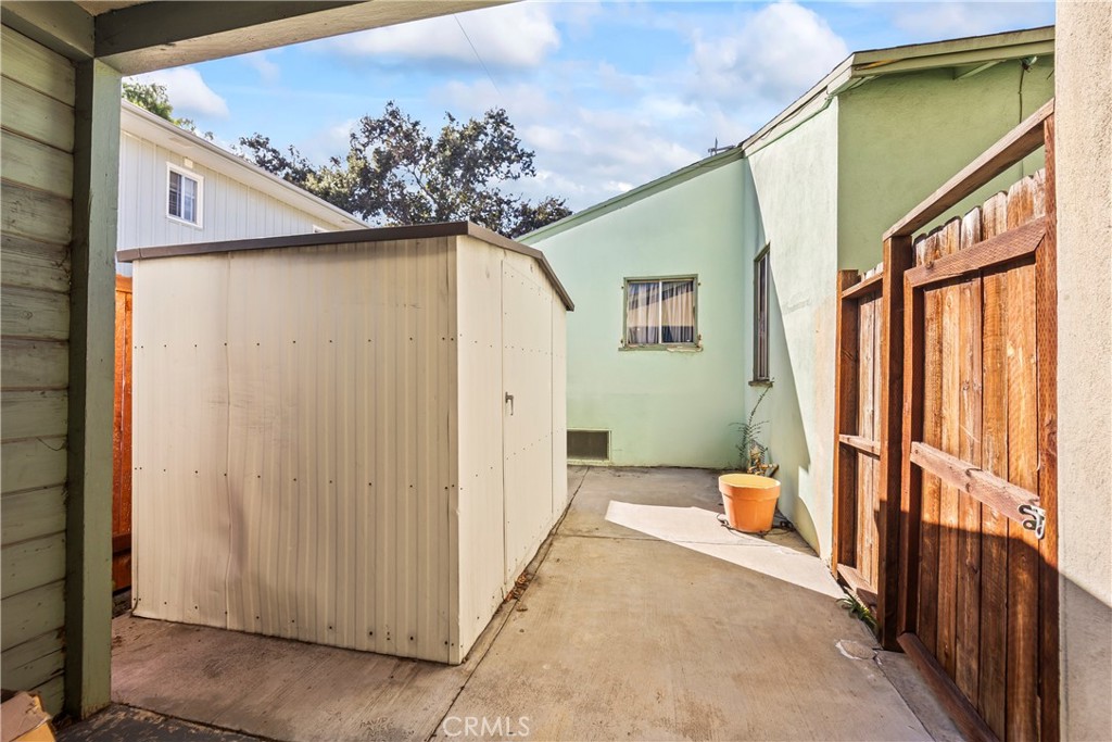 4860 Bell Bell, CA 90201 - Photo 9 of 31