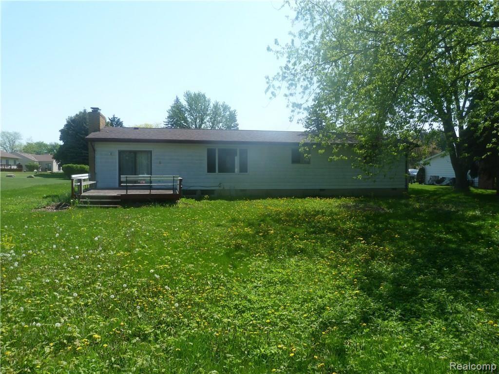 3066 Red Barn Road Flint, MI 48507 - Photo 3 of 20 P1040693.JPG