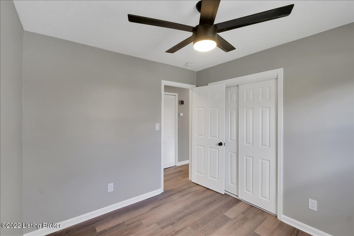 3418 Sumac Road Louisville, KY 40216 - Photo 7 of 13 3418 Sumac Rd-115