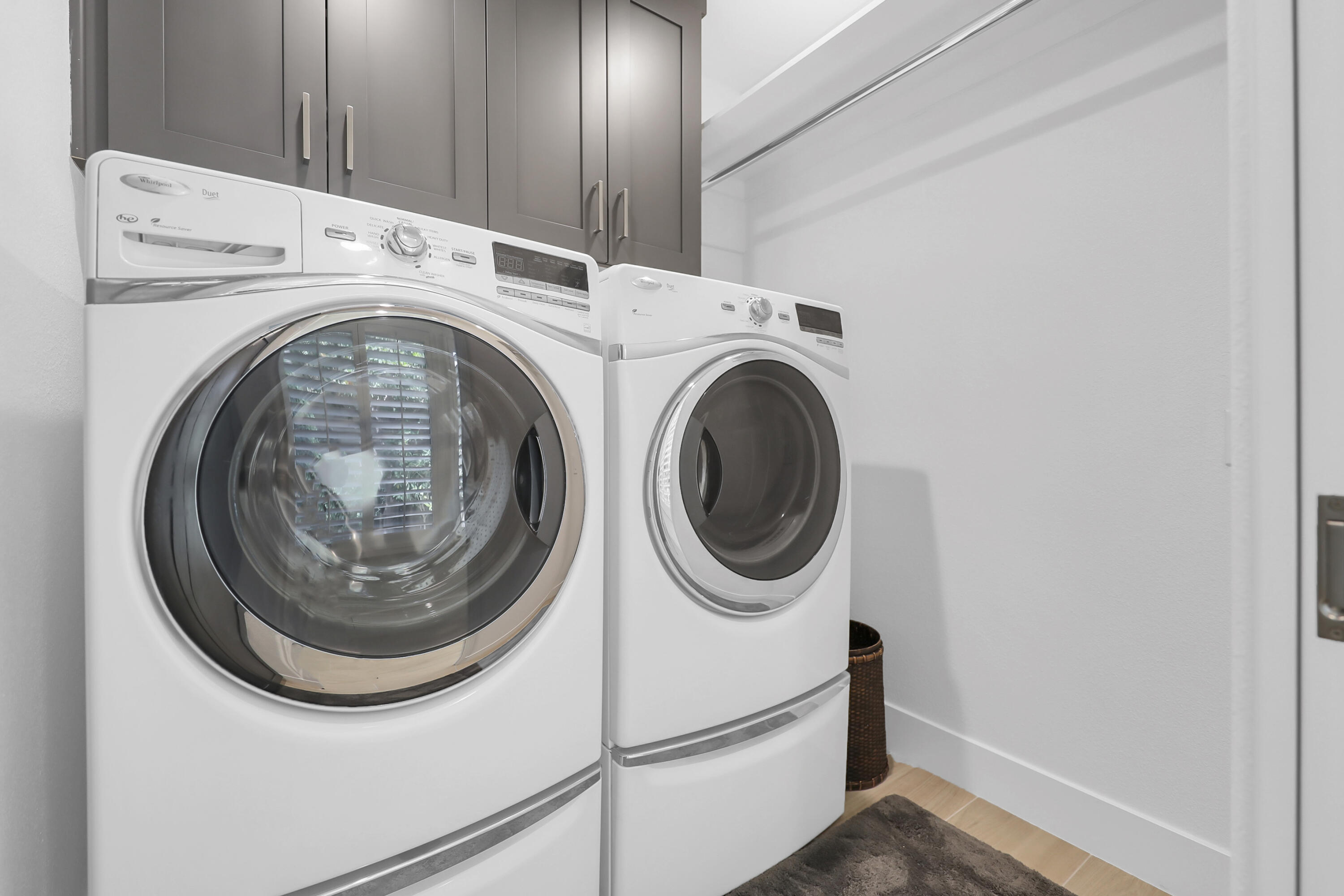 79754 Arnold Palmer La Quinta, CA 92253 - Photo 29 of 38 a utility room with dryer and washer