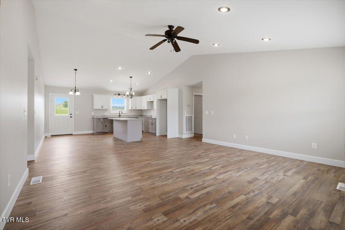 520 Calico Road Afton, TN 37616 - Photo 22 of 35 14-520_Calico_Rd_014