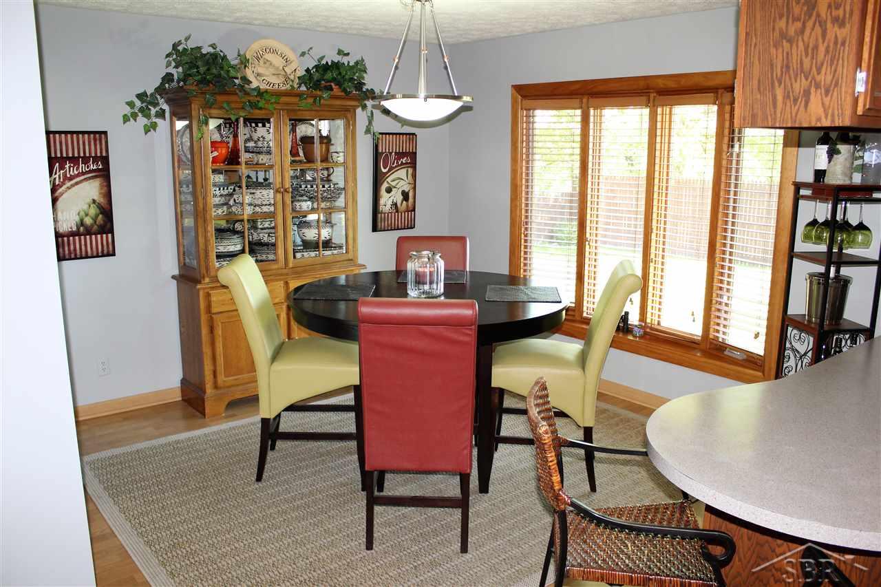 9101 Sheridan Road Burt, MI 48417 - Photo 8 of 21 31348416-7.JPG