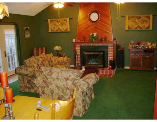102 Lloyd Avenue Springfield, MA 01119 - Photo 2 of 5 Gallery Image 2