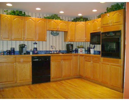 102 Lloyd Avenue Springfield, MA 01119 - Photo 4 of 5 Gallery Image 4