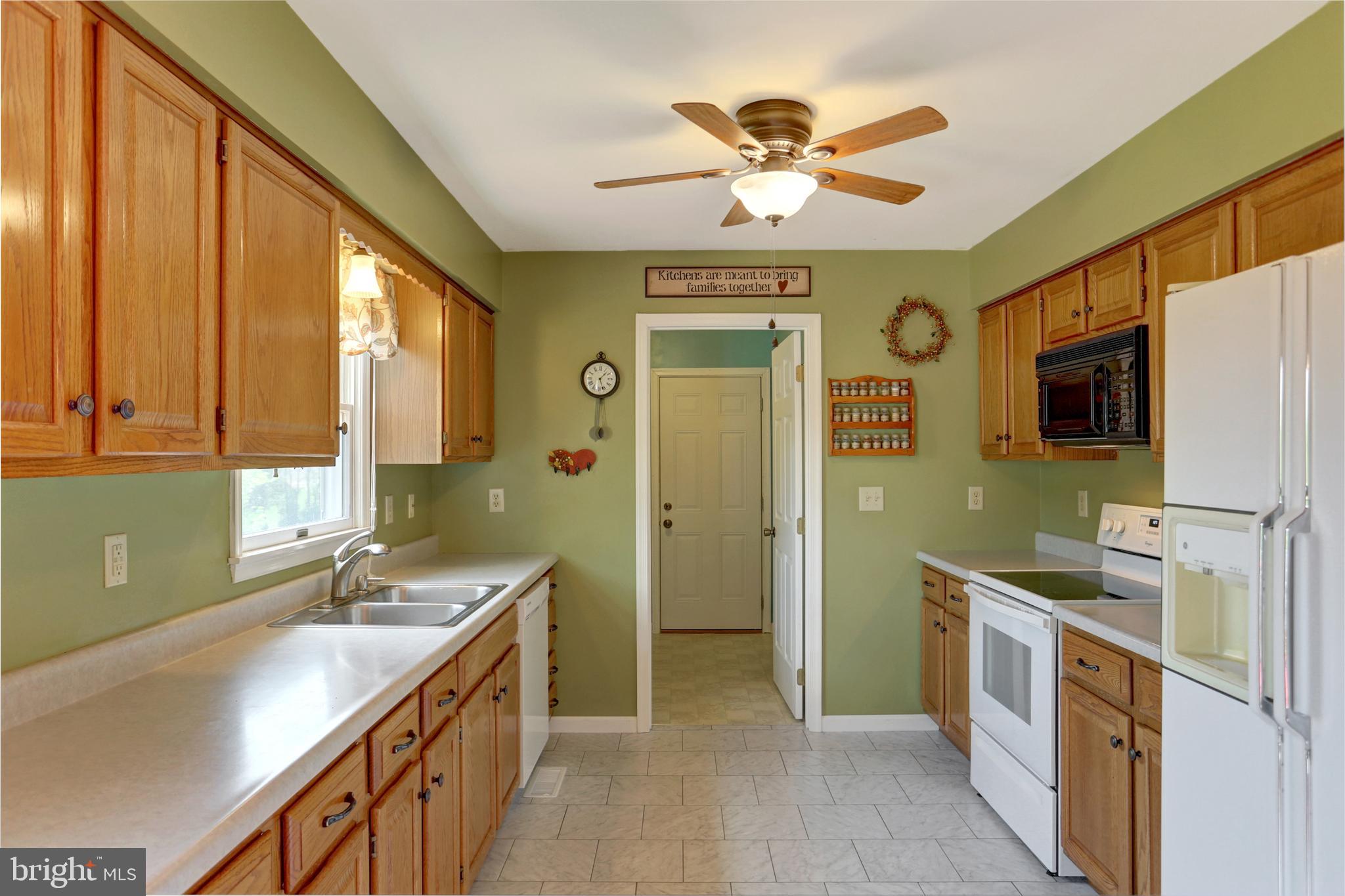 2312 Walnut Bottom Road Carlisle, PA 17015 - Photo 10 of 36 Gallery Image 10