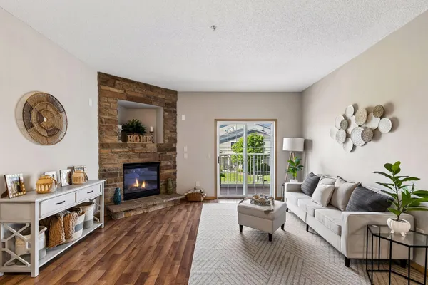 $269,900 | 6589 Olive Lane North, Maple Grove, MN 55311
