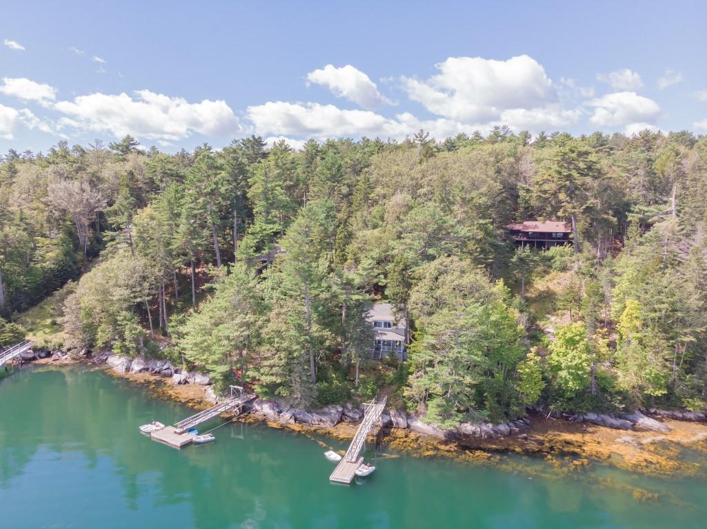 39 Crooked Pine Road Boothbay Harbor, ME 04538 - Photo 2 of 38 2