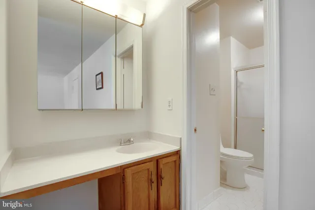 $2,950 | 5772 Crownleigh Court, Burke, VA 22015