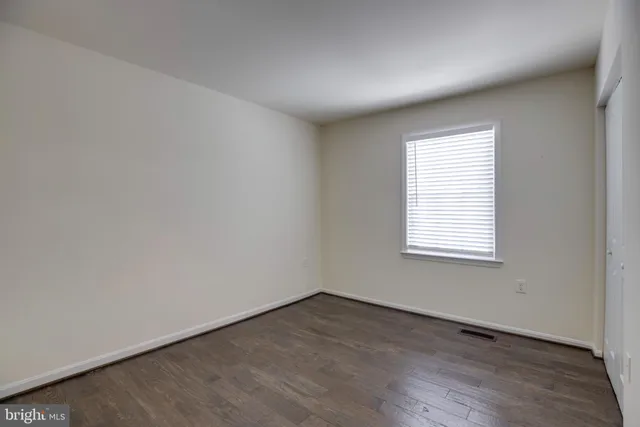 $2,950 | 5772 Crownleigh Court, Burke, VA 22015