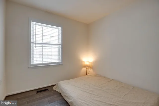 $2,950 | 5772 Crownleigh Court, Burke, VA 22015