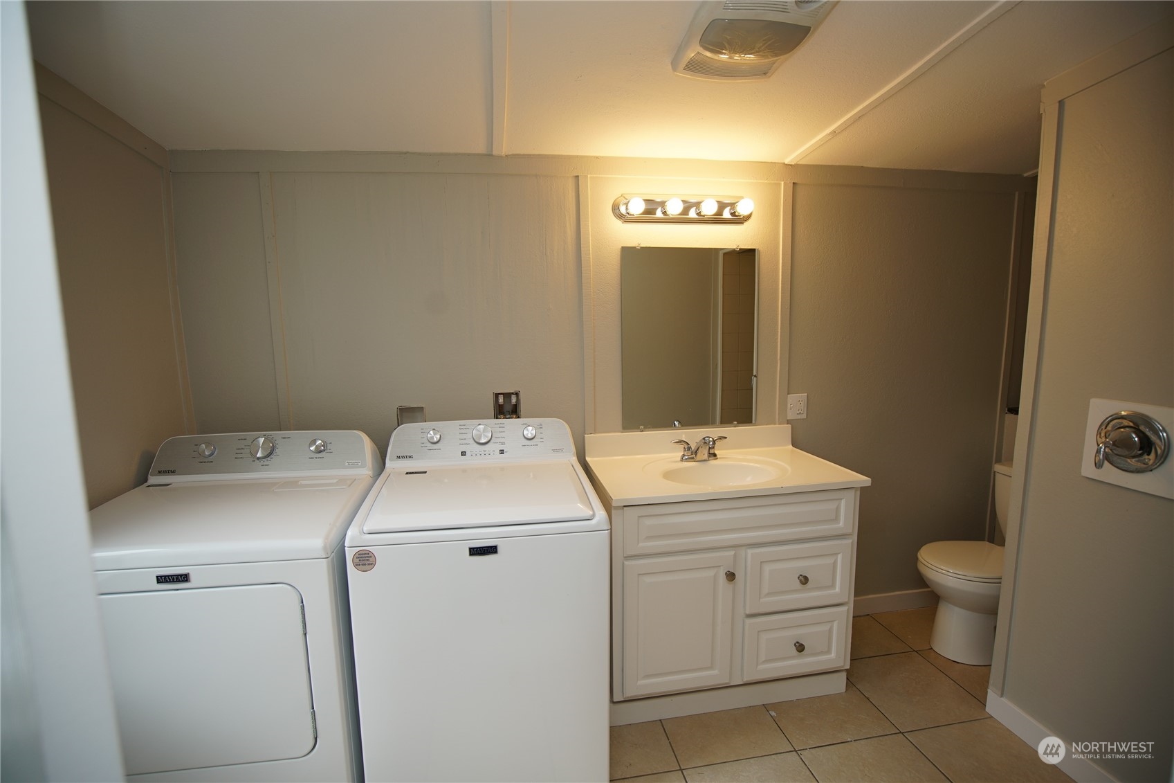 1911 Harding Road Aberdeen, WA 98520 - Photo 19 of 24