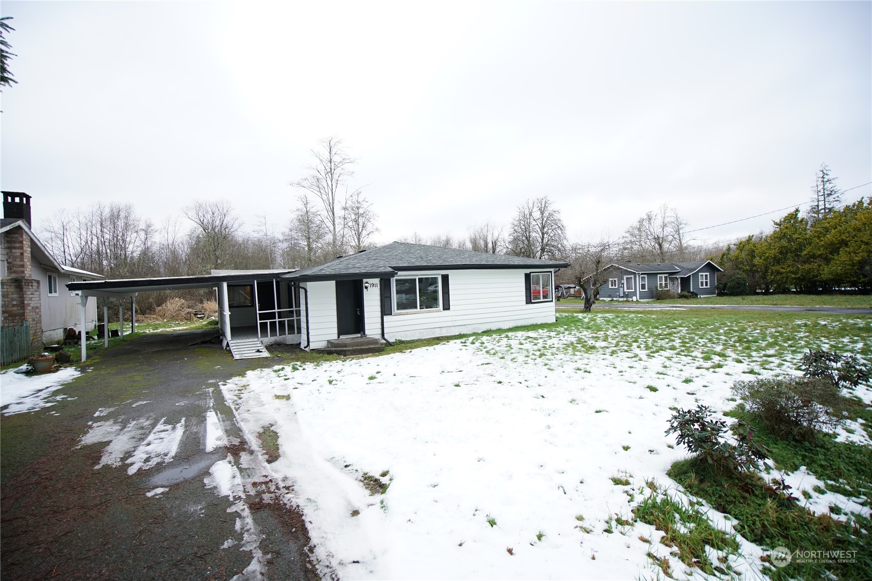 1911 Harding Road Aberdeen, WA 98520 - Photo 6 of 24