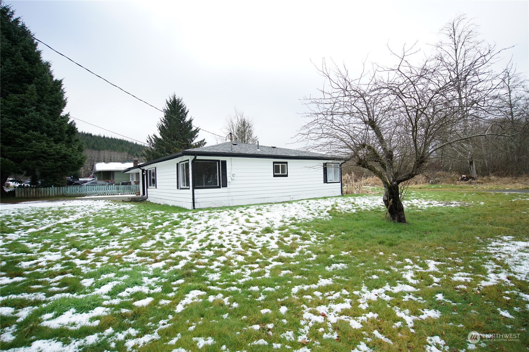 1911 Harding Road Aberdeen, WA 98520 - Photo 9 of 24