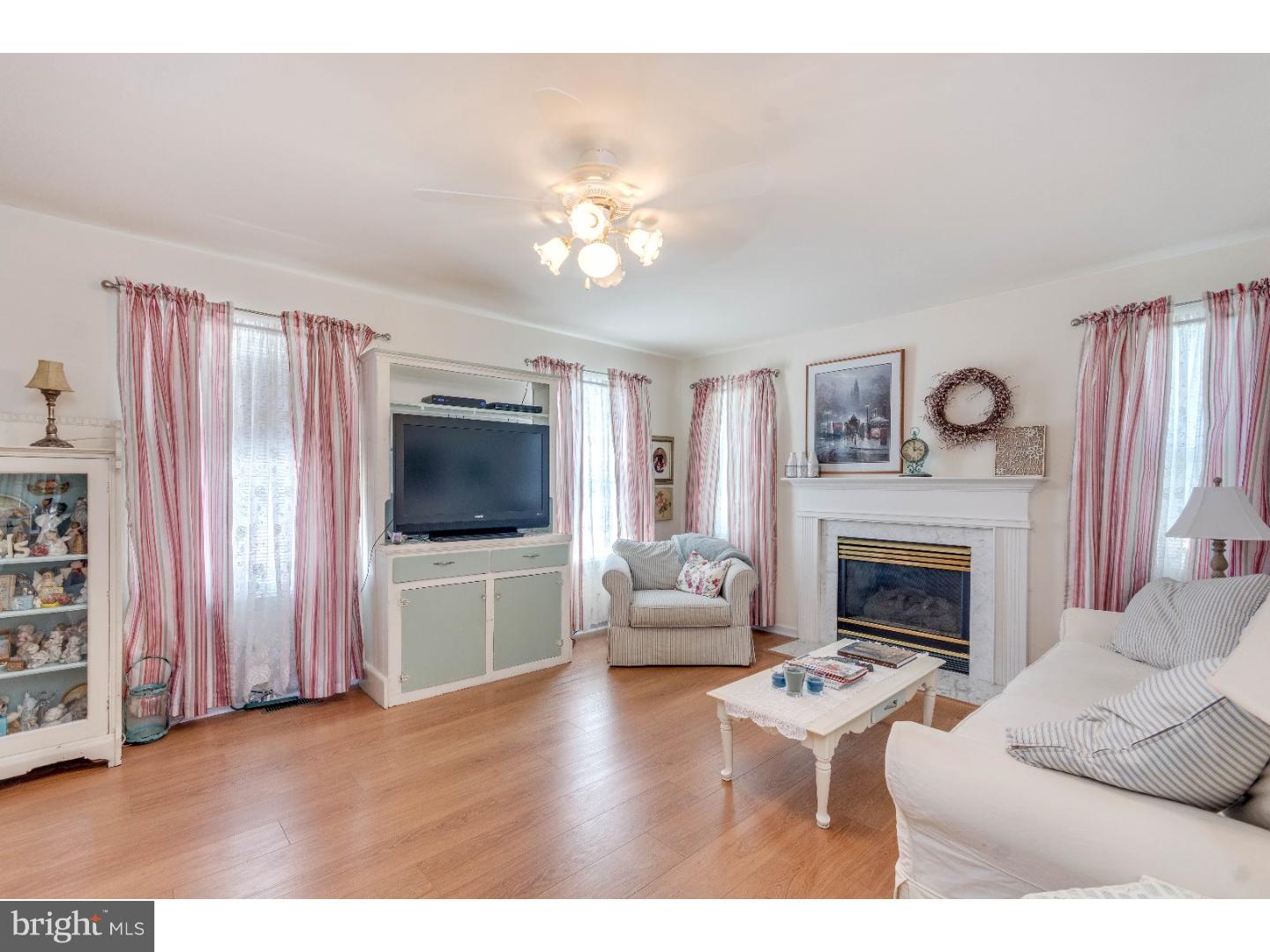 419 Country Way Mickleton, NJ 08056 - Photo 3 of 22 Gallery Image 3