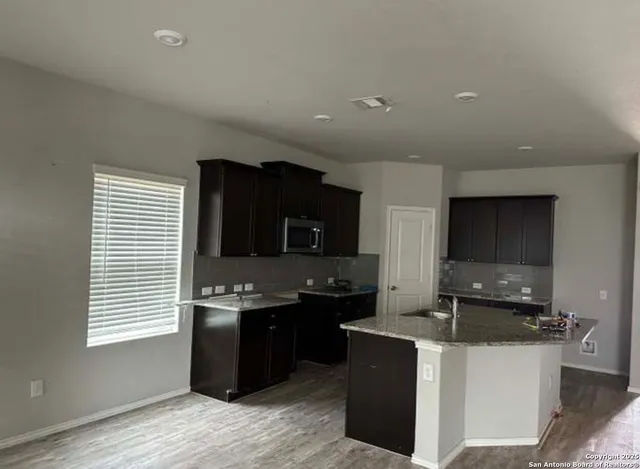 $2,600 | 8531 Laxey Wheel, San Antonio, TX 78254