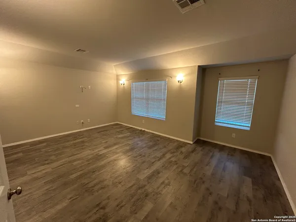 $2,249 | 8531 Laxey Wheel, San Antonio, TX 78254