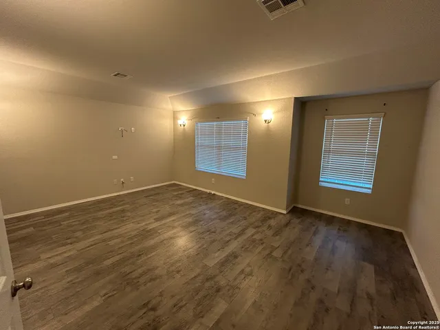 $2,600 | 8531 Laxey Wheel, San Antonio, TX 78254