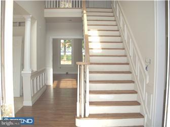 10 Strathmore Court Wallingford, PA 19086 - Photo 2 of 8 Gallery Image 2