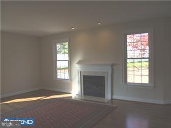 10 Strathmore Court Wallingford, PA 19086 - Photo 6 of 8 Gallery Image 6