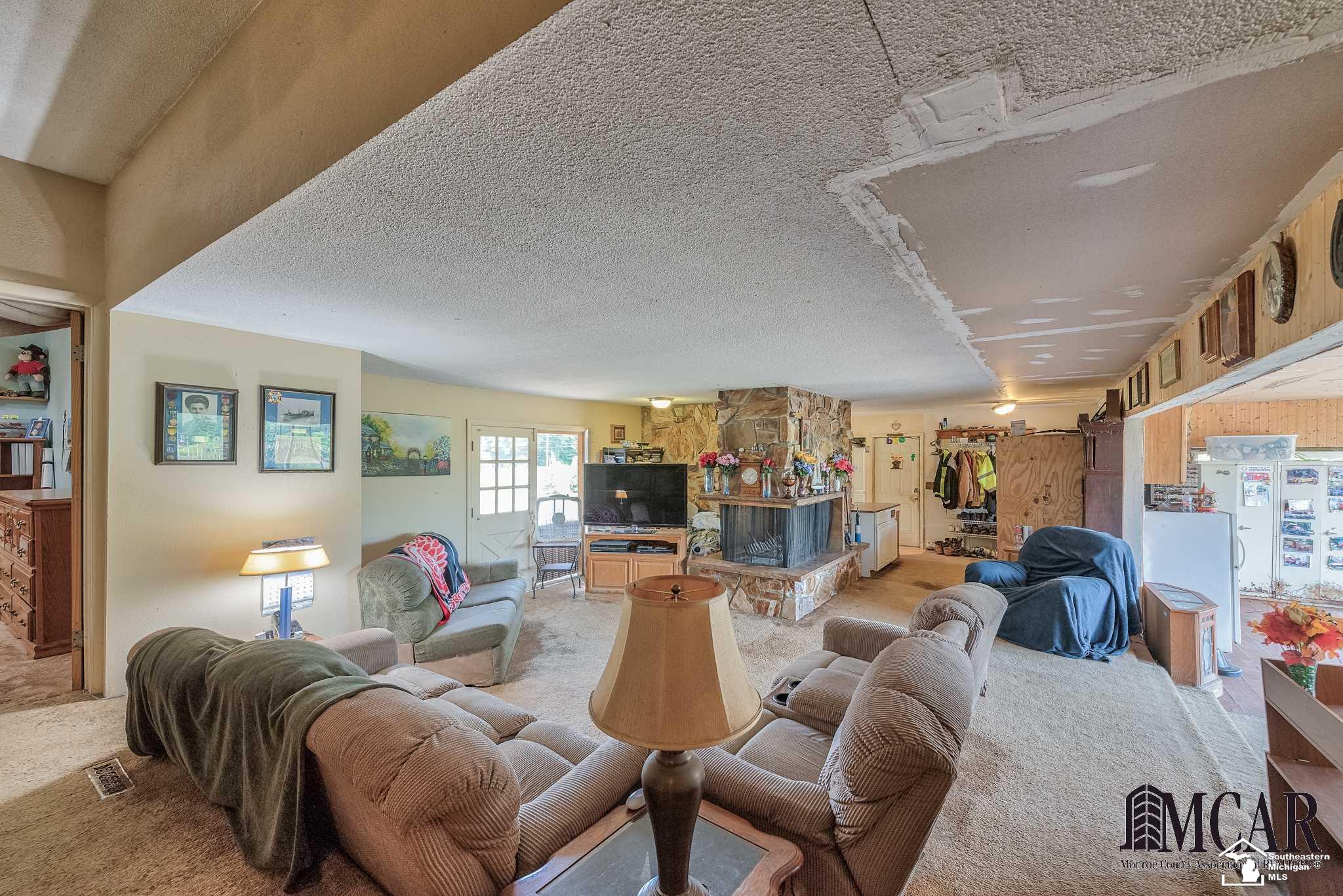 12468 Secor Road Ida, MI 48140 - Photo 15 of 35