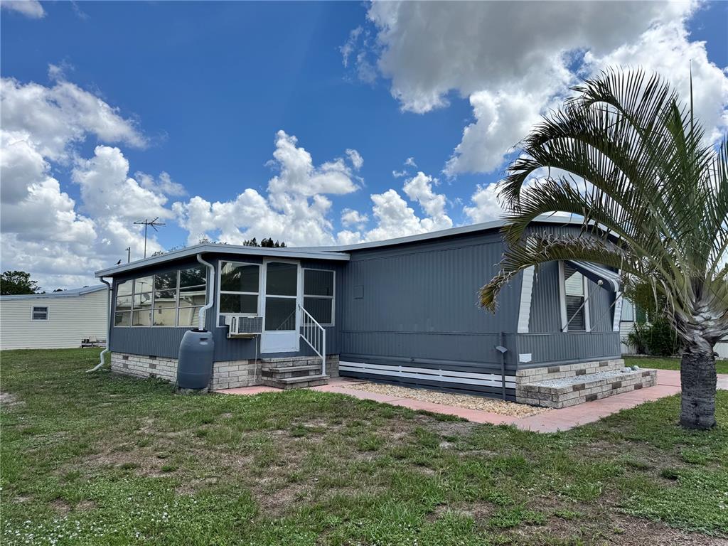 1710 7th Street Southwest, Unit 2 Ruskin, FL 33570 - Photo 29 of 42 Gallery Image 29