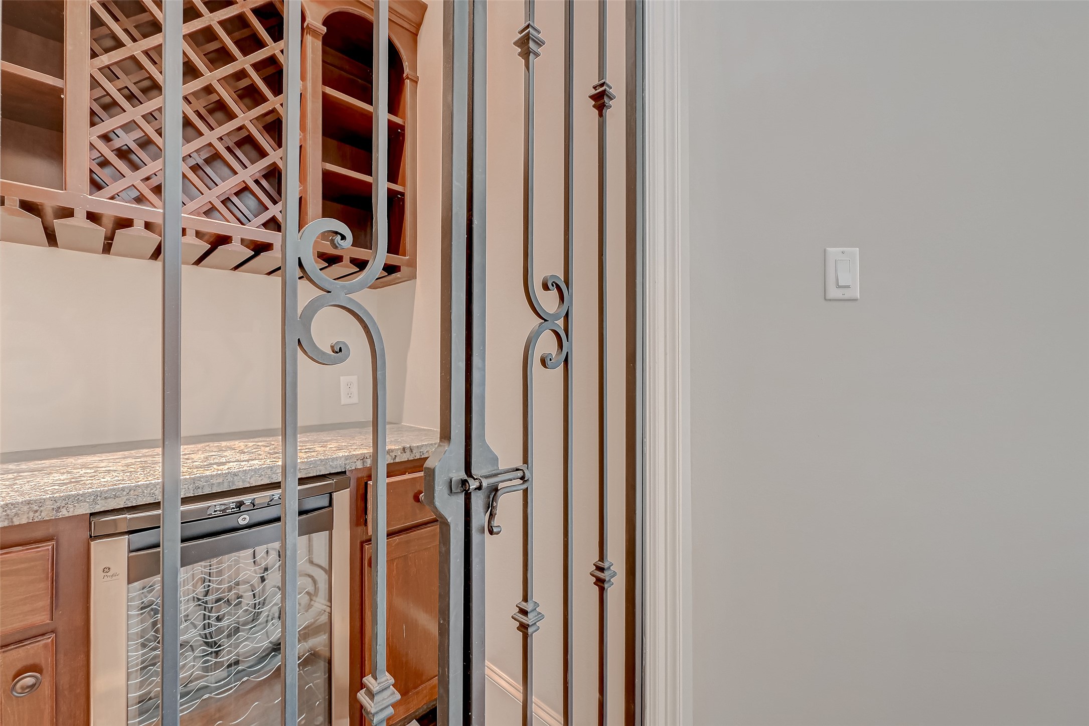 7619 Pine Ridge Terrace Road Houston, TX 77081 - Photo 4 of 32 closeup of a bathroom with a shower