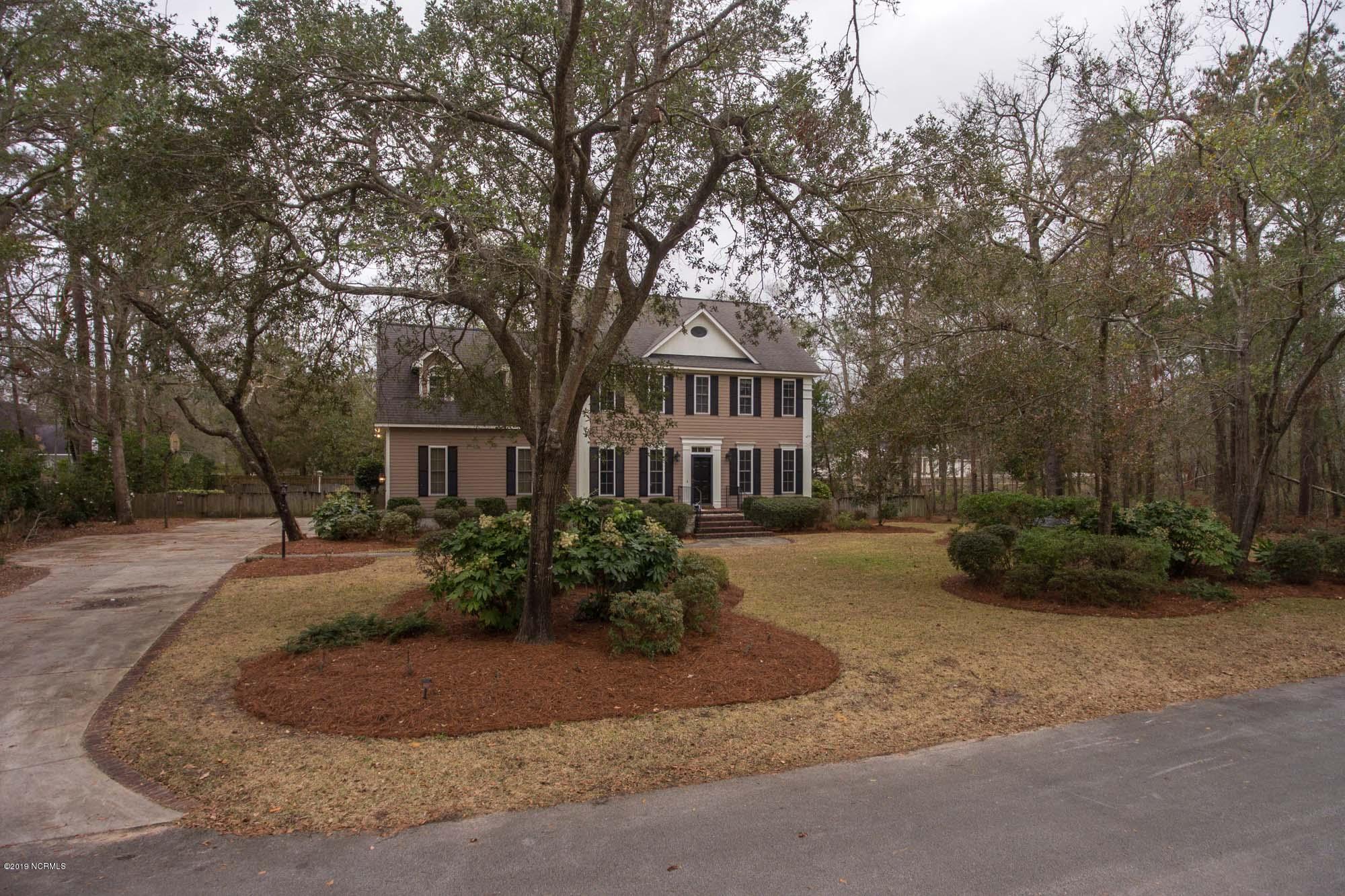 203 Coventry Road Morehead City, NC 28557 - Photo 54 of 70 203 Coventry Rd-front view