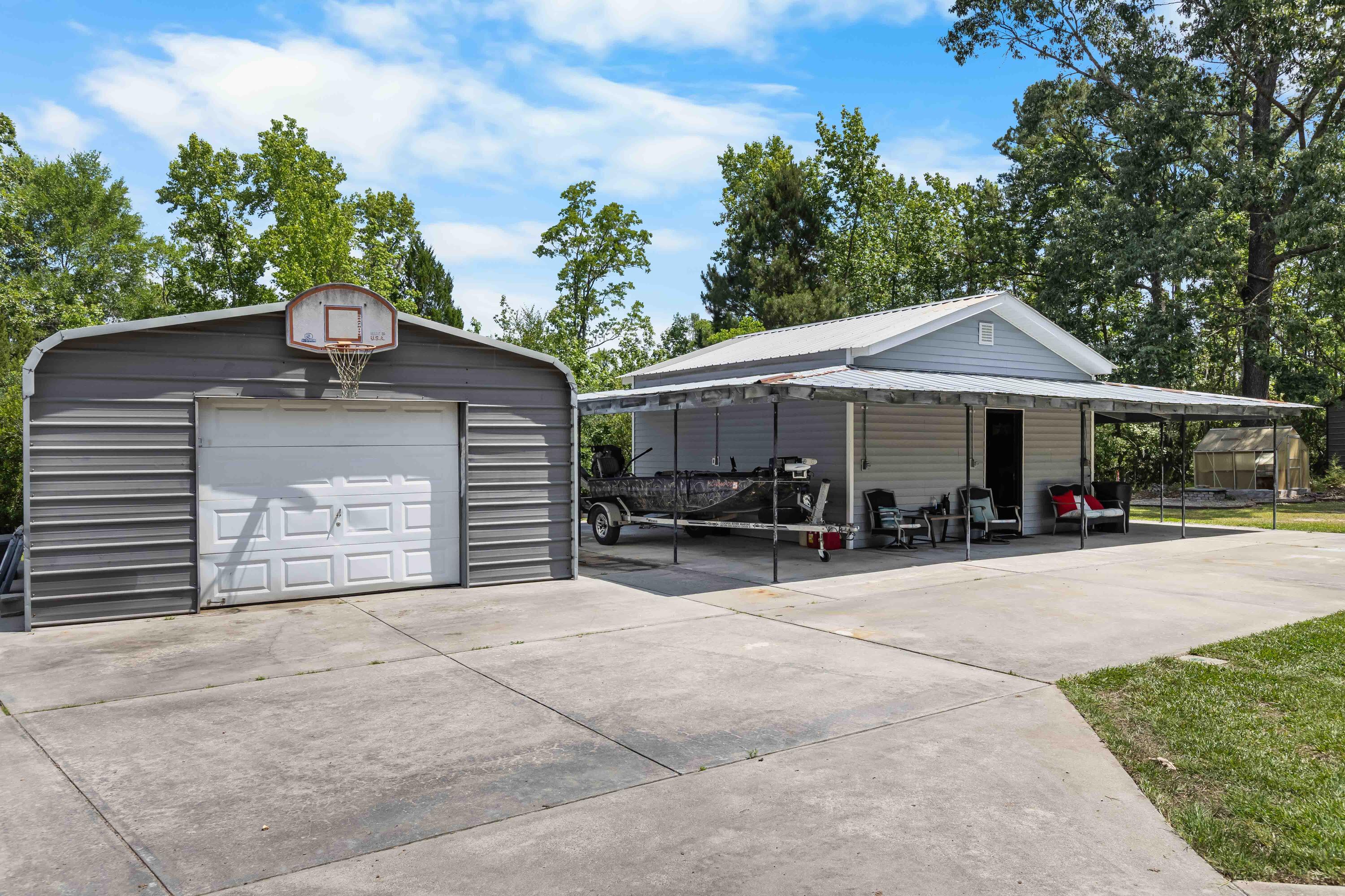 589 Back Field Road Walterboro, SC 29488 - Photo 17 of 30 Garage & Shop