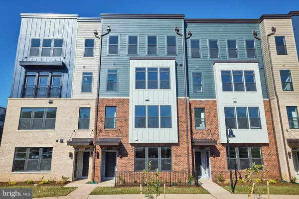 $859,000 | 1682 Bandit Loop, Unit 14B, Reston, VA 20190