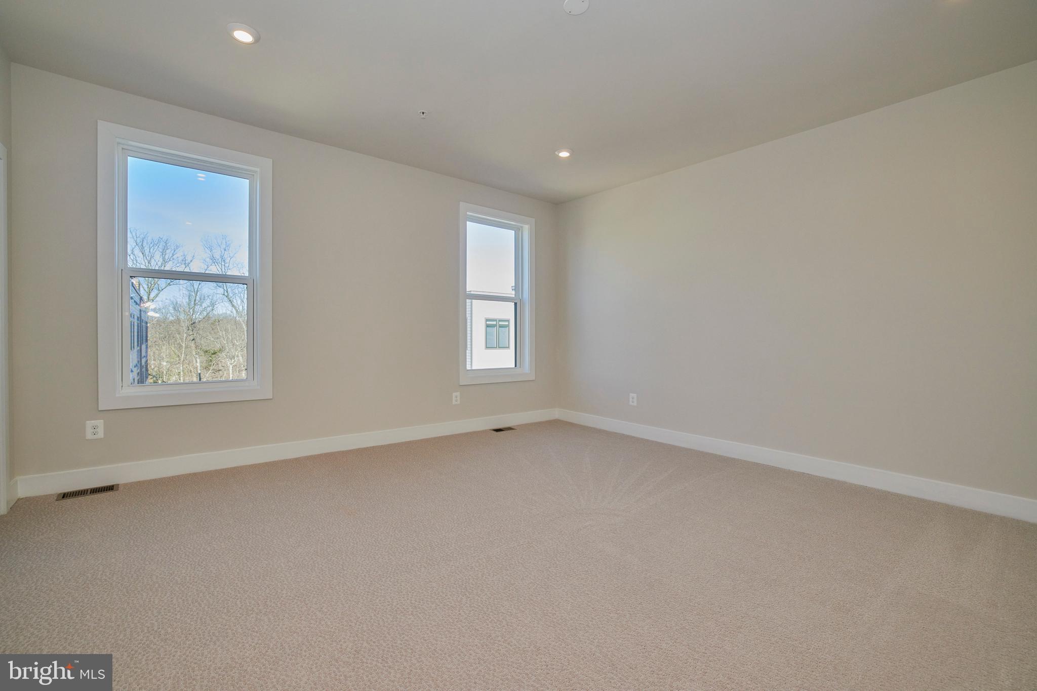 1682 Bandit Loop, Unit 14B Reston, VA 20190 - Photo 27 of 44 Primary Bedroom