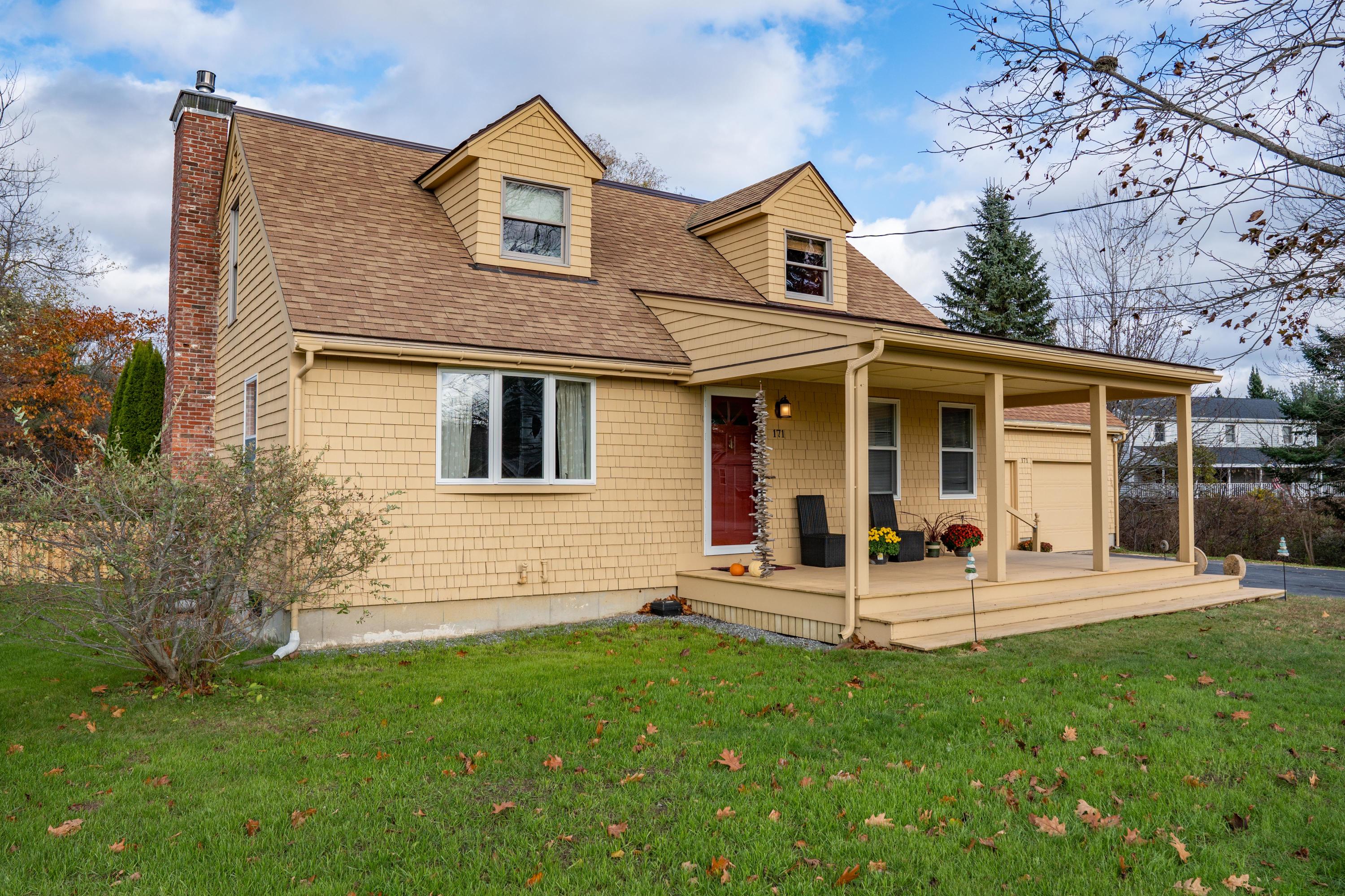 171 Rossmore Road Brunswick, ME 04011 - Photo 9 of 55 171 Rossmore Road 009