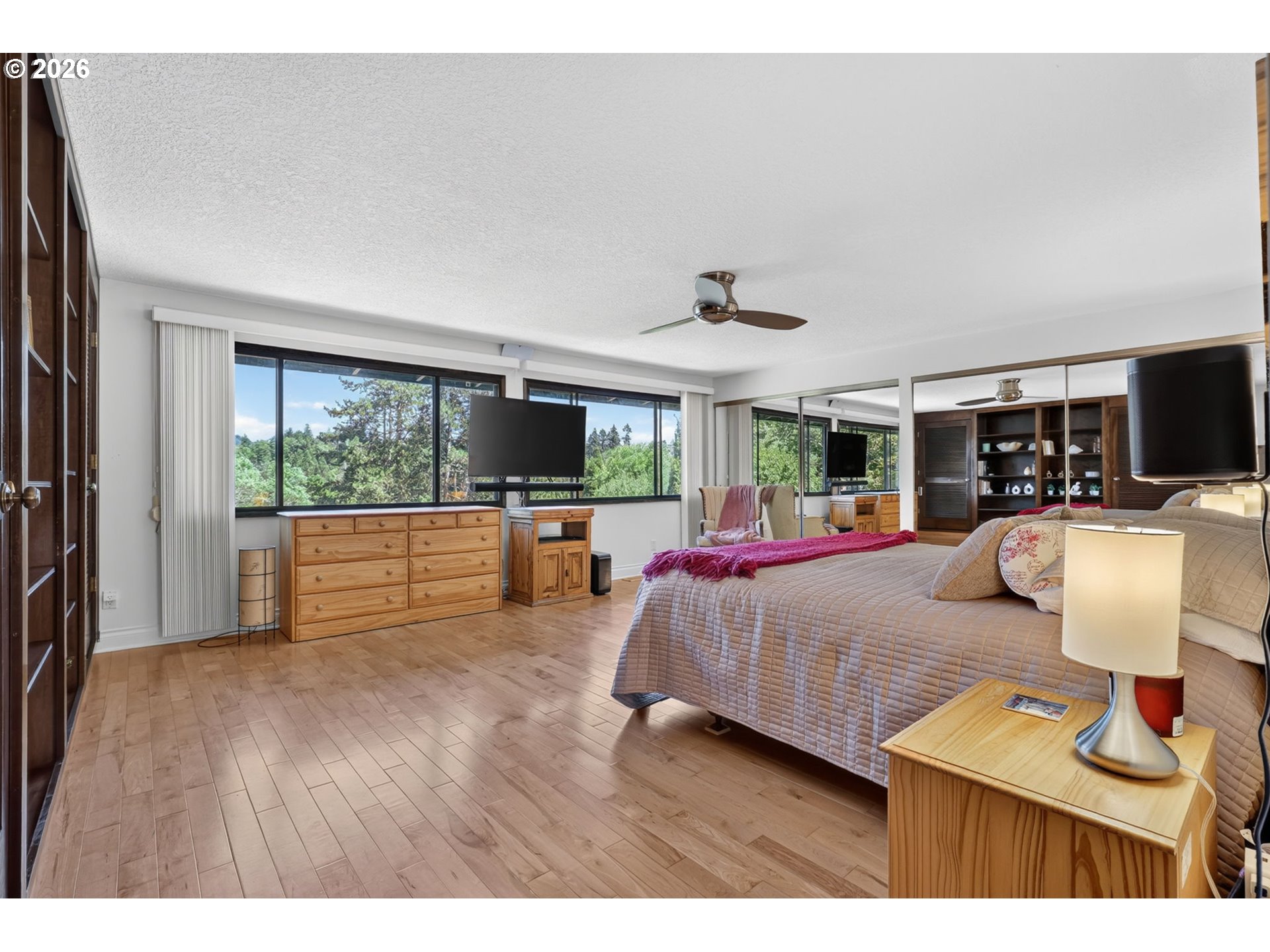 3165 Southwest Raleighview Drive Portland, OR 97225 - Photo 22 of 48 Gallery Image 22