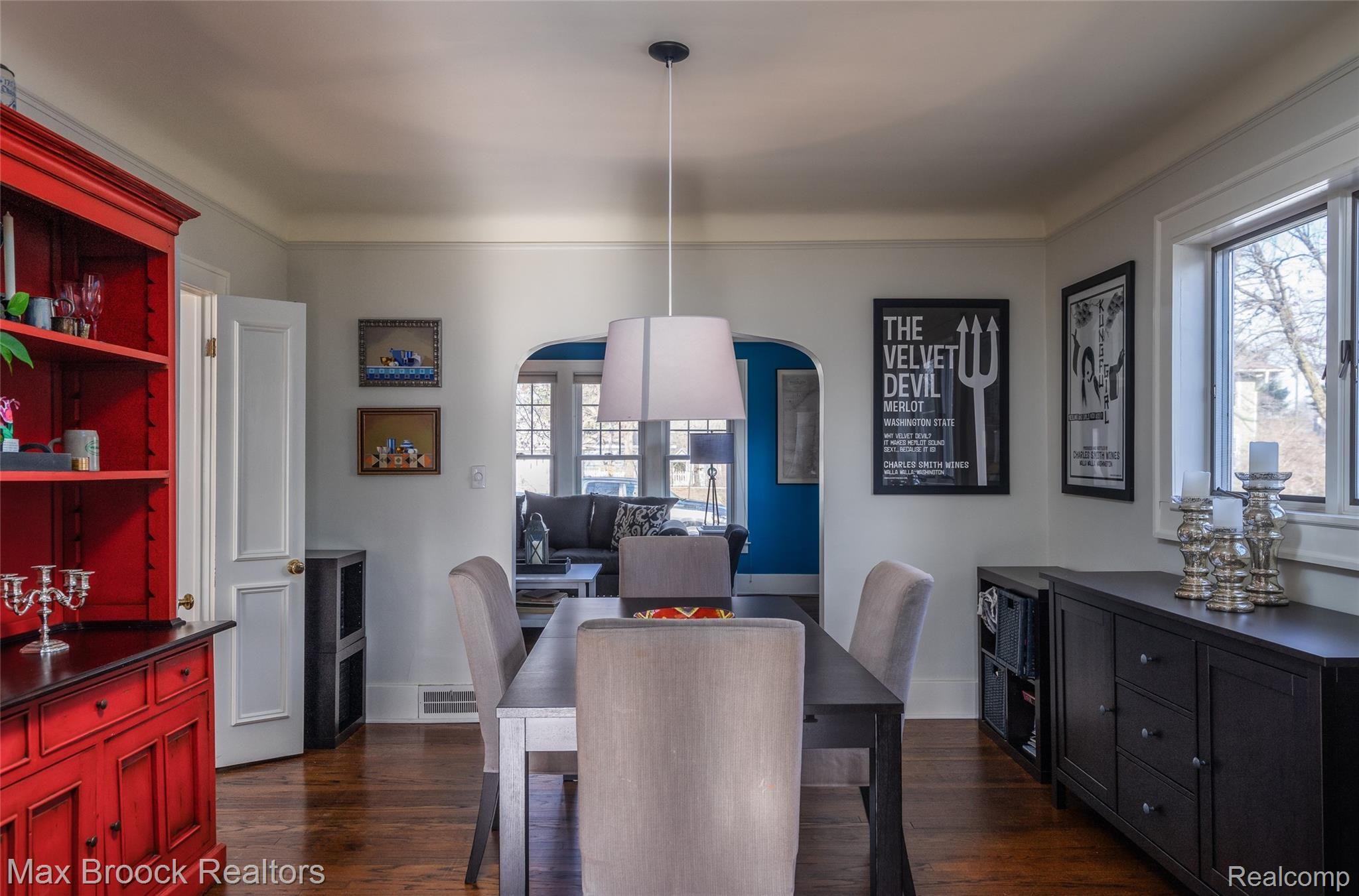1 Hanover Road Pleasant Ridge, MI 48069 - Photo 10 of 35 Dining Room View to Living Room