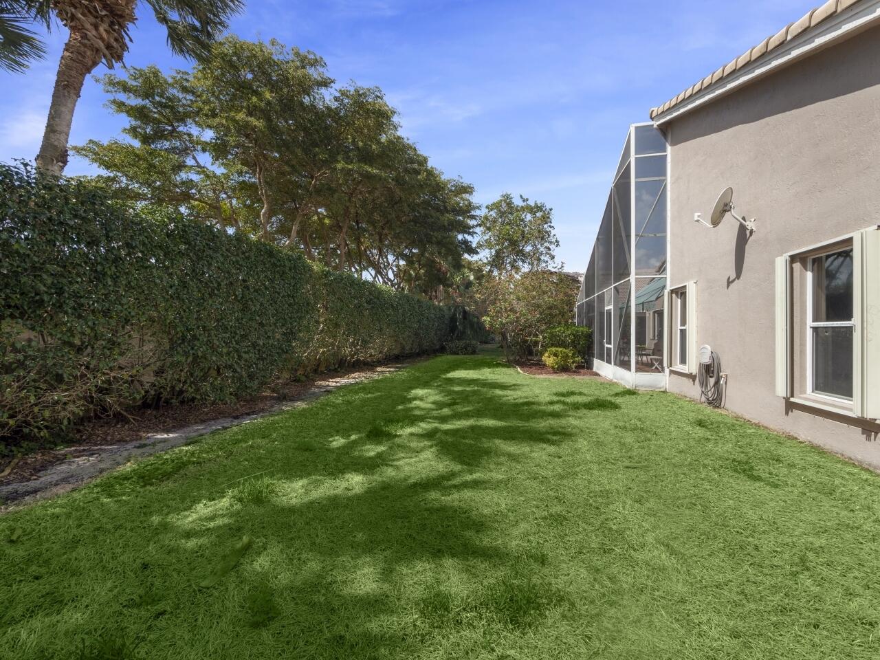 7236 Falls Road East Boynton Beach, FL 33437 - Photo 28 of 32 Rear of House