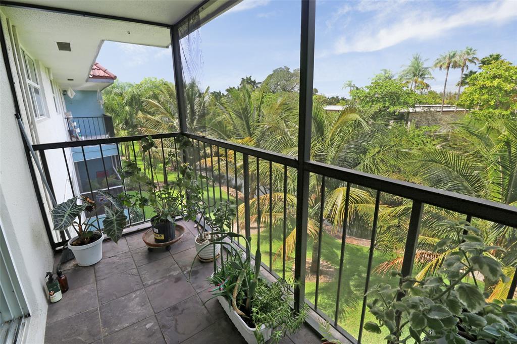 1785 North Andrews Square, Unit 308E Fort Lauderdale, FL 33311 - Photo 11 of 23