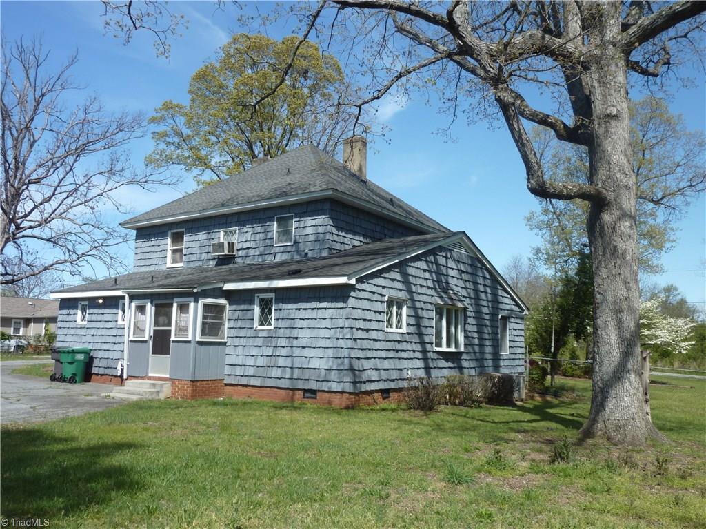 910 Hickory Chapel Road High Point, NC 27260 - Photo 4 of 20 Gallery Image 4
