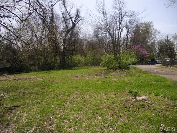 $5,000 | 6 North 95th Street, Belleville, IL 62223