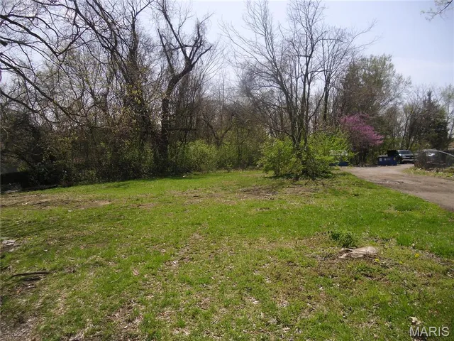 $5,000 | 6 North 95th Street, Belleville, IL 62223