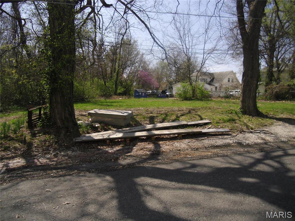 6 North 95th Street Belleville, IL 62223 - Photo 4 of 4