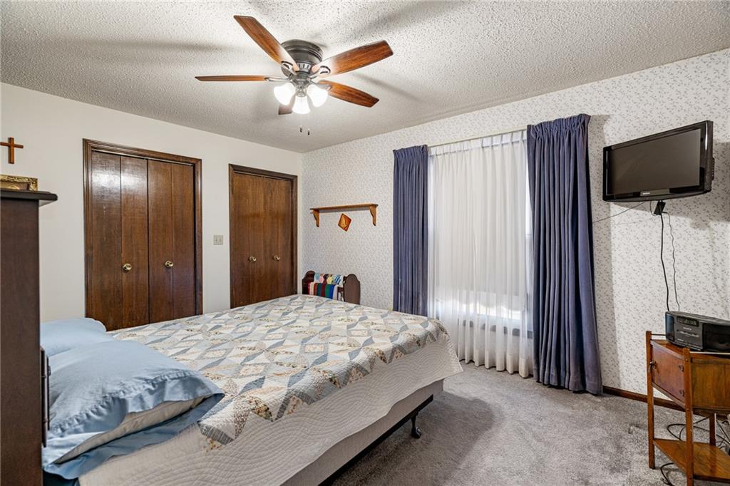 8636 Cedar Niles Road Lenexa, KS 66227 - Photo 17 of 57