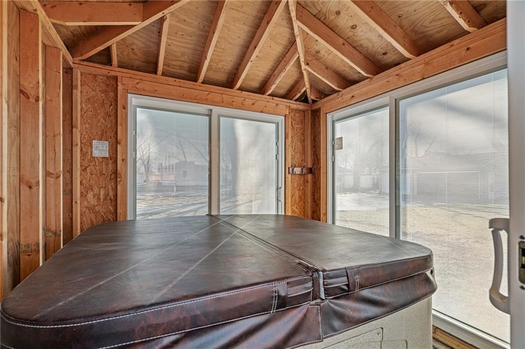 8636 Cedar Niles Road Lenexa, KS 66227 - Photo 40 of 57