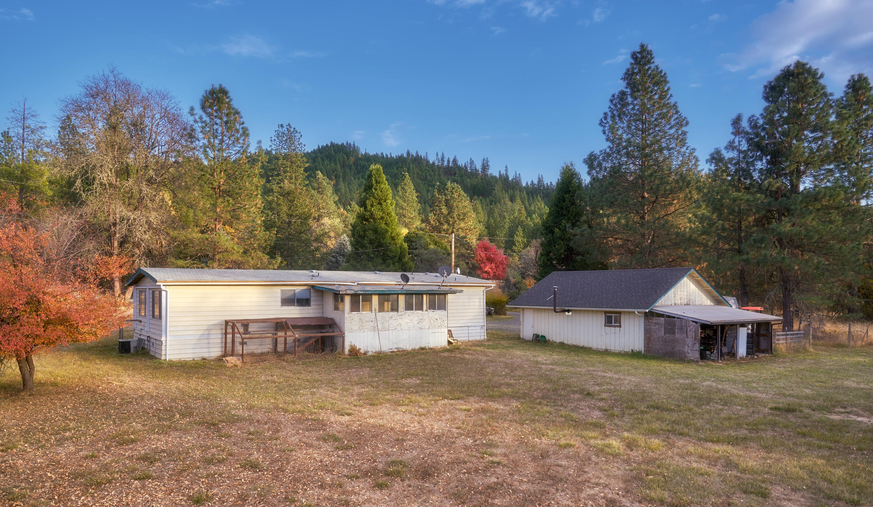 16881 Ford Road Rogue River, OR 97537 - Photo 2 of 24 16881 Ford Rd_MLS_01