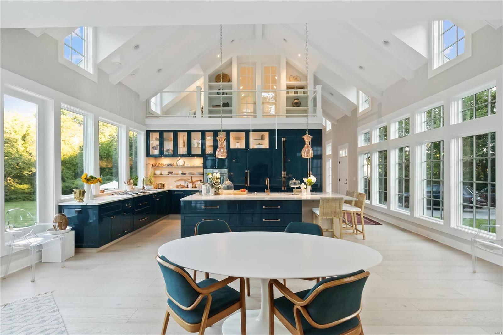 2 Fordyce Lane Ladue, MO 63124 - Photo 16 of 63