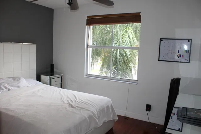 $760,000 | 1512 Southwest 187th Terrace, Pembroke Pines, FL 33029