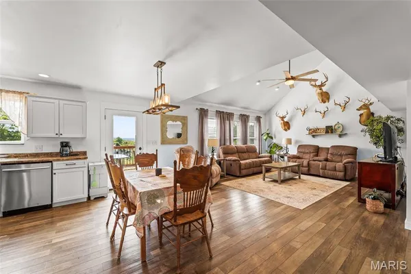 $1,100,000 | 10200 State Route 94, Portland, MO 65067